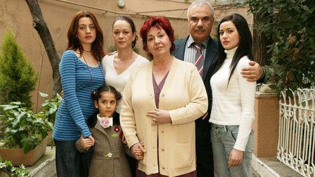 مسلسل الاوراق المتساقطة الموسم الثالث الحلقة 33 مدبلجة قصة عشق 3isk